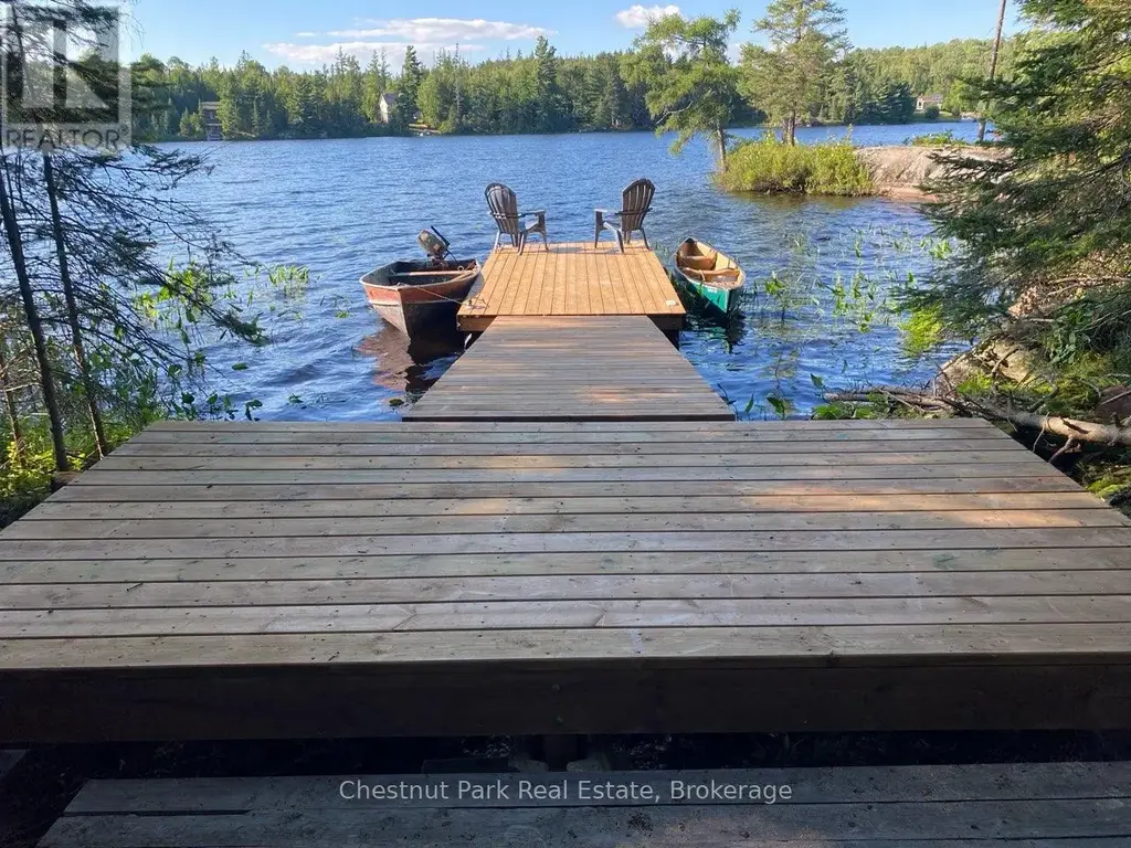 0 King Lake, Machar